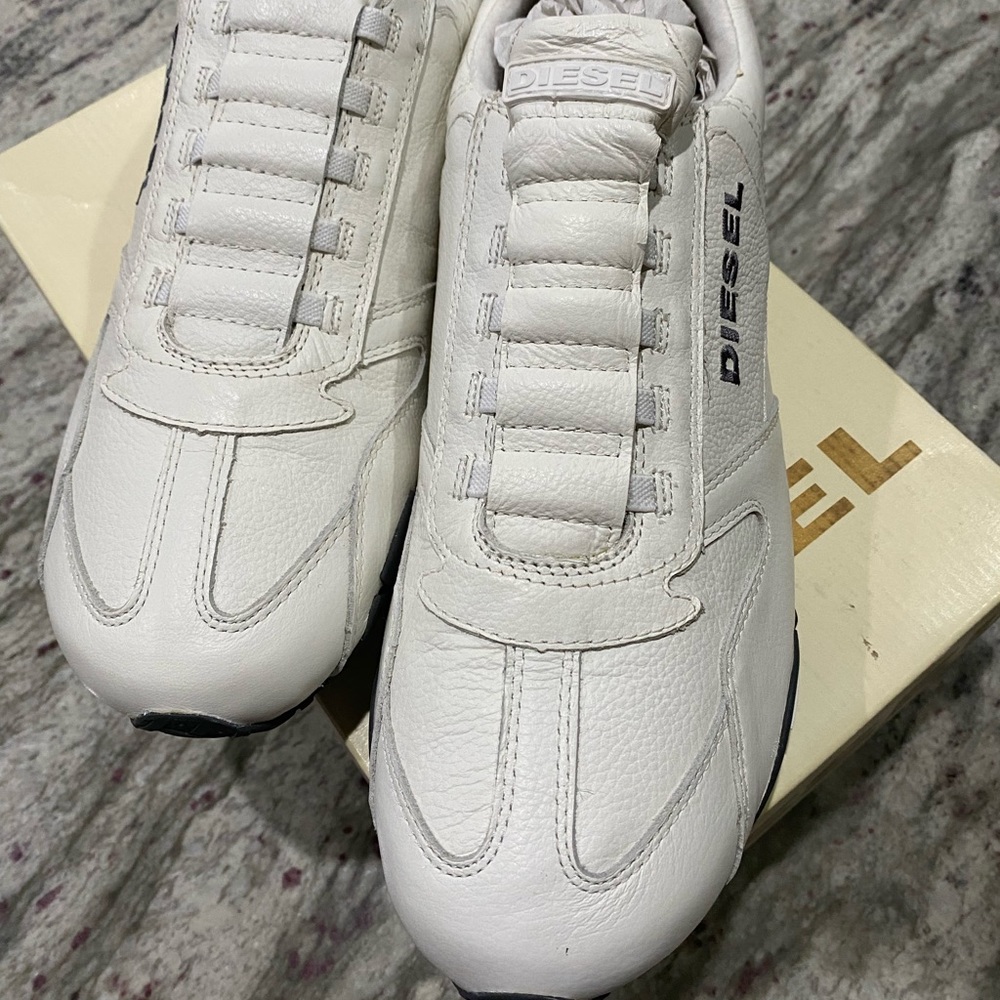 Diesel mens white leather trainers size 11 new in box